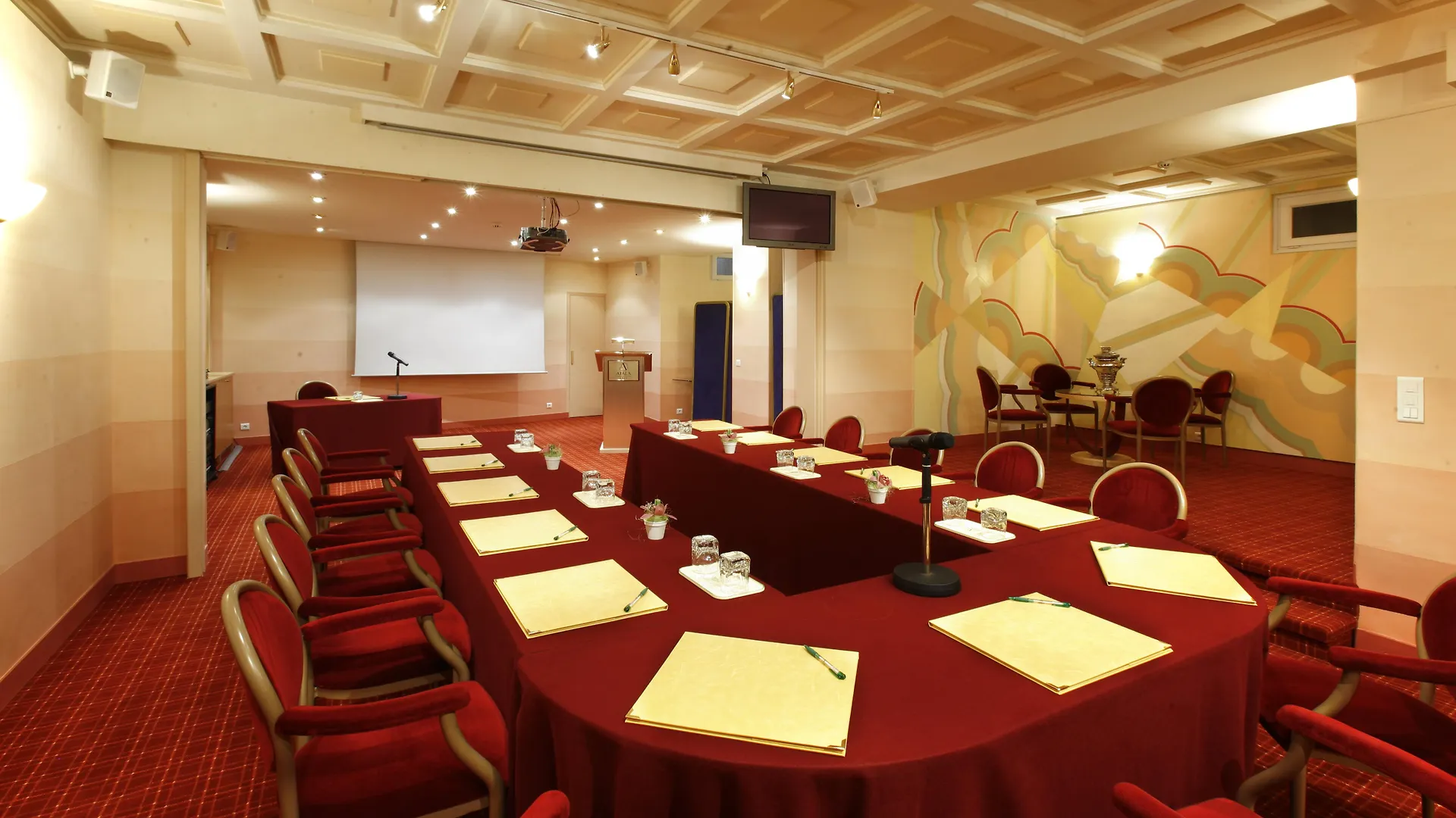 Atala Hotel Champs Elysees, Sonder By Marriott Bonvoy Paris 4*,