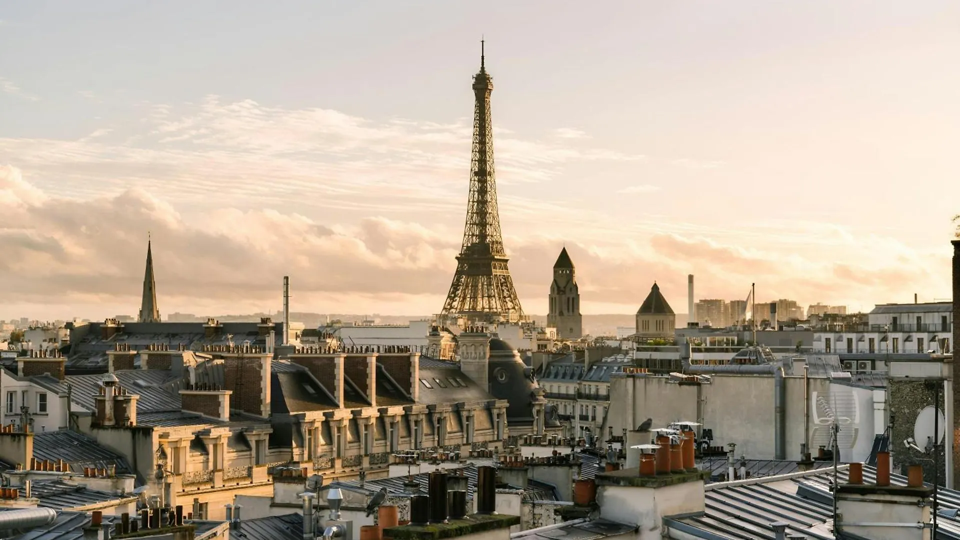****  Atala Hotel Champs Elysees, Sonder By Marriott Bonvoy Paris França