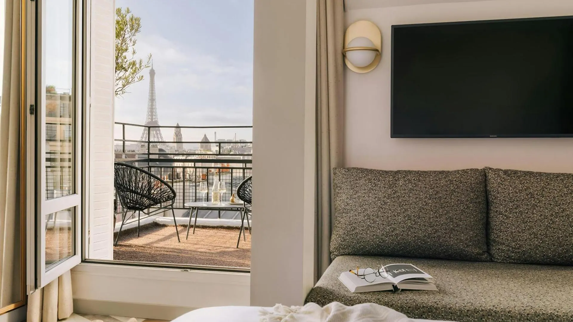 Atala Hotel Champs Elysees, Sonder By Marriott Bonvoy Paris 4*,