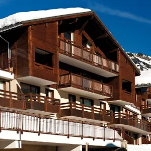 les-chalets-de-celine.hotels-rhonealpes.com/